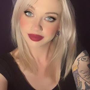 Meet your Posher, Michaela